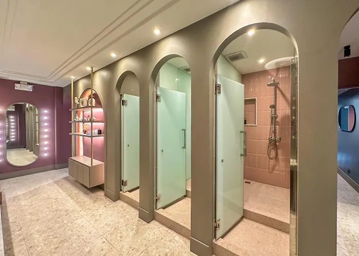 Hotel Arni Ladies - Female Only 3*