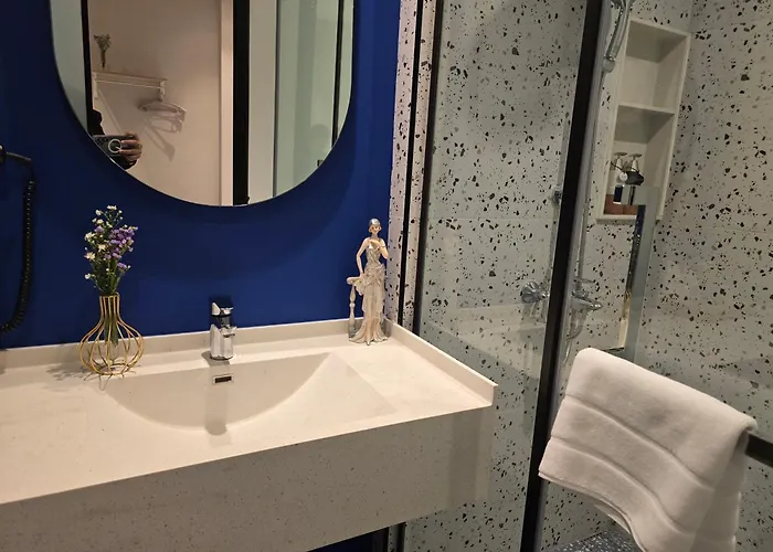 Hotel Arni Ladies - Female Only 3*